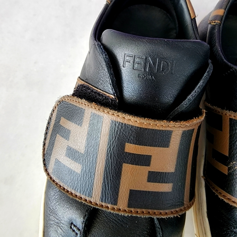 Authentic Fendi Boys shoes. Size 29. US 12. Leather black and monogram.